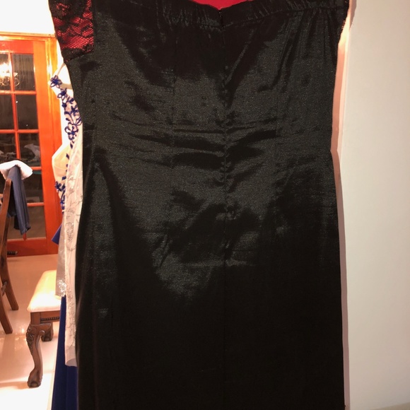 FORMAL DRESS - Picture 3 of 3